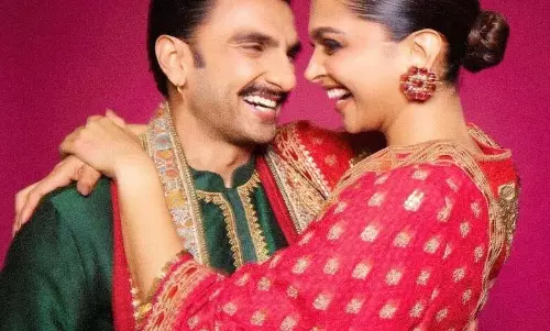 Happy Anniversary! रणवीर ने शेयर की दीपिका की अनदेखी तस्वीरें Happy Anniversary! रणवीर ने शेयर की दीपिका की अनदेखी तस्वीरें