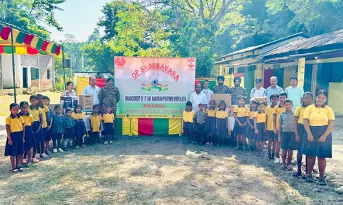 Assam: सेना ने तिनसुकिया के मामोरानी प्राथमिक विद्यालय में आईटी लैब को अपग्रेड किया Assam: सेना ने तिनसुकिया के मामोरानी प्राथमिक विद्यालय में आईटी लैब को अपग्रेड किया