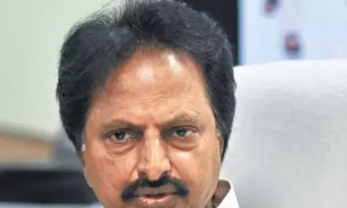 Andhra Pradesh: गौतम रेड्डी के खिलाफ हत्या के प्रयास का मामला दर्ज Andhra Pradesh: गौतम रेड्डी के खिलाफ हत्या के प्रयास का मामला दर्ज