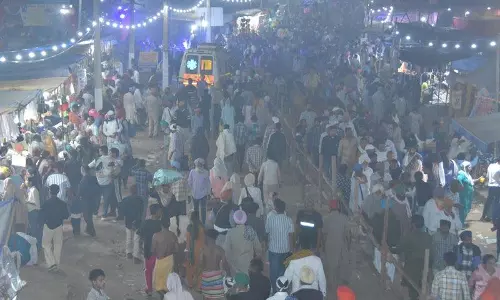 Haryana : यमुनानगर जिले के कपाल मोचन मेले में 8 लाख श्रद्धालु पहुंचे Haryana : यमुनानगर जिले के कपाल मोचन मेले में 8 लाख श्रद्धालु पहुंचे