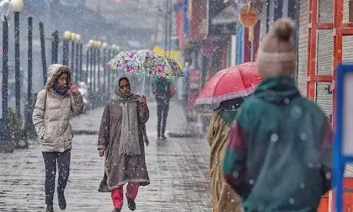 J&K: मौसम विभाग ने बारिश और बर्फबारी का अनुमान जताया J&K: मौसम विभाग ने बारिश और बर्फबारी का अनुमान जताया