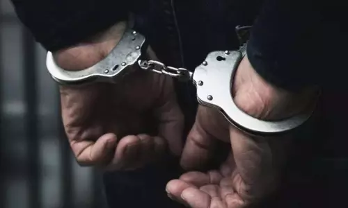 Vijayawada पुलिस ने हत्या के प्रयास और भूमि धोखाधड़ी के मामले में चार लोगों को गिरफ्तार किया