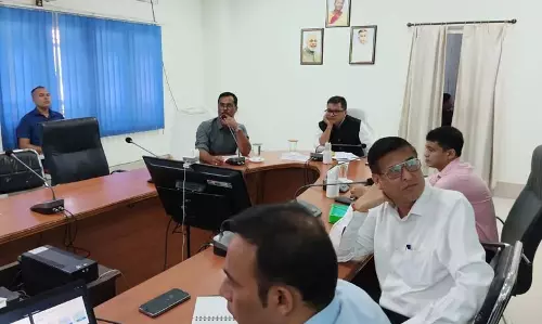 Assam : केंद्रीय मंत्री पाबित्रा मार्गेरिटा ने ग्वालपाड़ा में योजनाओं की समीक्षा की Assam : केंद्रीय मंत्री पाबित्रा मार्गेरिटा ने ग्वालपाड़ा में योजनाओं की समीक्षा की