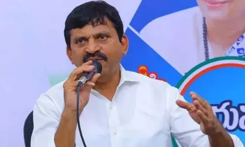 Minister Ponguleti: बीआरएस कांग्रेस सरकार को अस्थिर करने की साजिश कर रही Minister Ponguleti: बीआरएस कांग्रेस सरकार को अस्थिर करने की साजिश कर रही