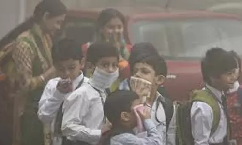 New Delhi: बढ़ते प्रदूषण के बाद पाँचवीं कक्षा तक की पढ़ाई ऑनलाइन होंगी