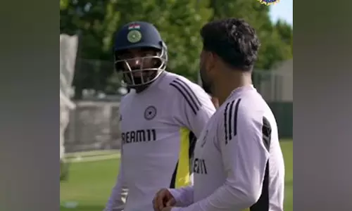 Rishabh Pant- Jasprit Bumrah ने मजाकिया अंदाज में भूमिकाएं बदलीं Rishabh Pant- Jasprit Bumrah ने मजाकिया अंदाज में भूमिकाएं बदलीं