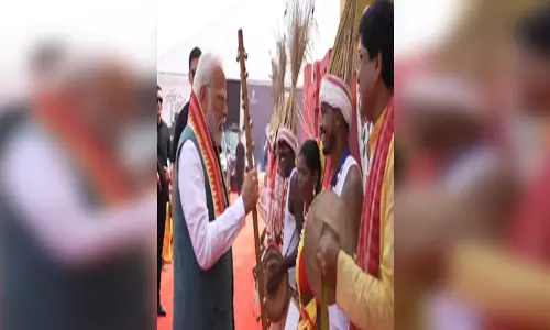 पीएम मोदी का दिखा अलग अंदाज, खरताल बजाने का वीडियो वायरल