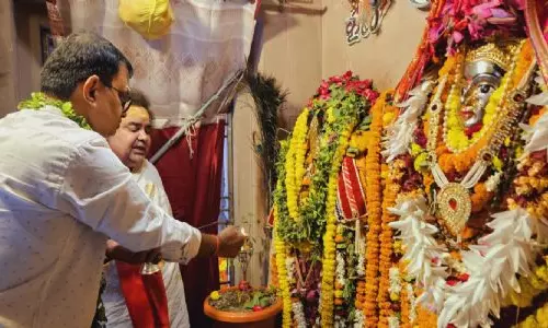 Kanpur: सनातन धर्म में मातृ शक्ति से बड़ी कोई शक्ति नहीं: असीम अरुण Kanpur: सनातन धर्म में मातृ शक्ति से बड़ी कोई शक्ति नहीं: असीम अरुण