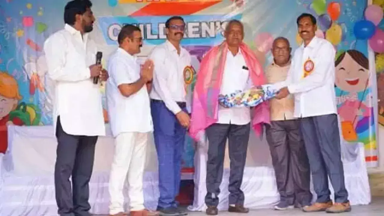 Andhra Pradesh: छात्रों में नैतिक मूल्यों का संचार करें Andhra Pradesh: छात्रों में नैतिक मूल्यों का संचार करें