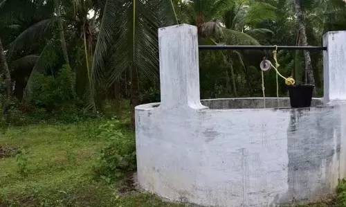 KERALA : कोल्लम में स्कूल के कुएं में गिरा छात्र, सिर में लगी चोट, चपरासी ने बचाया