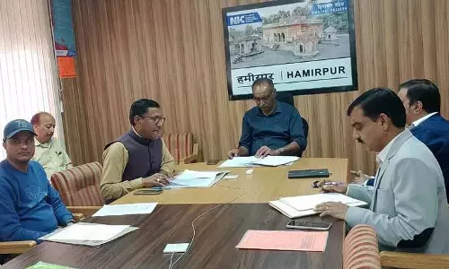 DC ने स्कूलों से परख को प्राथमिकता देने का आग्रह किया DC ने स्कूलों से परख को प्राथमिकता देने का आग्रह किया