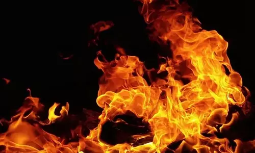 BKC मेट्रो स्टेशन पर गेट ए4 के पास आग लगने से यात्री सेवाएं स्थगित