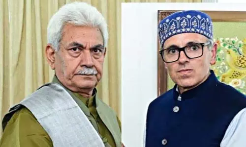 LG-CM ने गुरु नानक देव के प्रकाश पर्व पर लोगों को बधाई दी LG-CM ने गुरु नानक देव के प्रकाश पर्व पर लोगों को बधाई दी