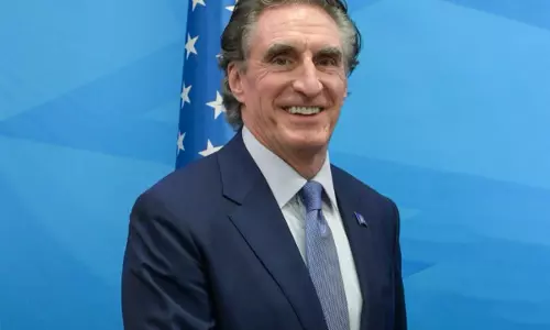 Trump ने डग बर्गम को आंतरिक सचिव चुना