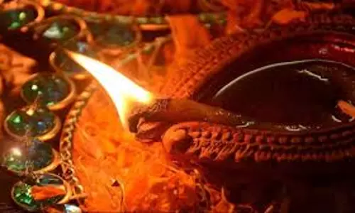 Kartik Purnima के दिन कर लें इस चमत्कारी स्तोत्र का पाठ, दूर होगी हर बाधा Kartik Purnima के दिन कर लें इस चमत्कारी स्तोत्र का पाठ, दूर होगी हर बाधा