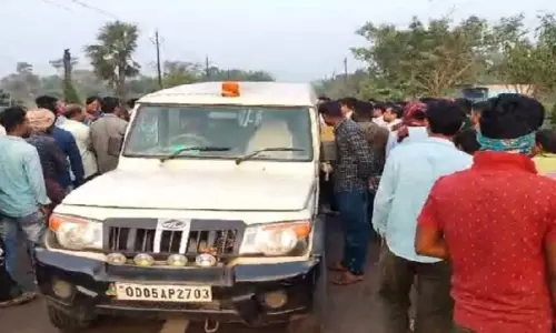 Bhadrak में गुस्साए ग्रामीणों ने की चोरों की पिटाई