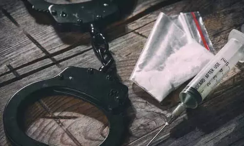 Police ने 10.33 ग्राम हेरोइन के साथ एक व्यक्ति को गिरफ्तार किया Police ने 10.33 ग्राम हेरोइन के साथ एक व्यक्ति को गिरफ्तार किया