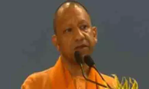 काशी अनूठी है, अपनी परंपरा और संस्कृति को सहेजे हुए है...: देव दीपावली के अवसर पर CM Yogi