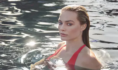 Margot Robbie ने द वुल्फ ऑफ वॉल स्ट्रीट के सेट पर अवास्तविक क्षण को याद किया