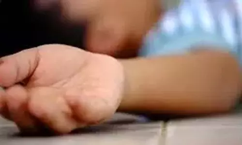Chennur: 12 वर्षीय लड़की की सीने में दर्द से मौत Chennur: 12 वर्षीय लड़की की सीने में दर्द से मौत