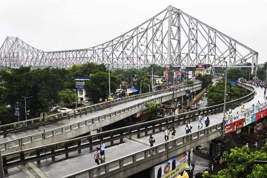 Calcutta: व्यापक स्वास्थ्य जांच के लिए हावड़ा ब्रिज रात भर बंद रहेगा