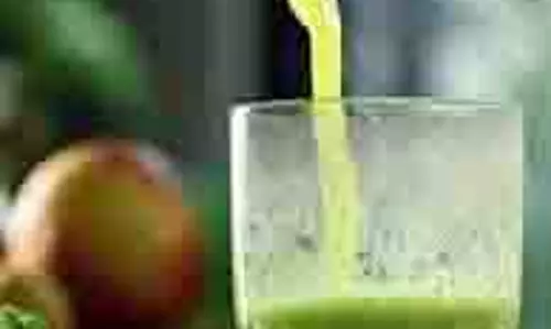 Bathua Water Benefits: बथुआ का पानी पीने से शरीर को मिलेंगे कई फायदे Bathua Water Benefits: बथुआ का पानी पीने से शरीर को मिलेंगे कई फायदे