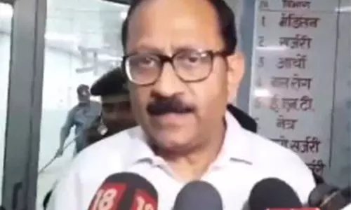Hospital fire: झांसी कमिश्नर ने कहा- घायल शिशुओं को सर्वोत्तम संभव उपचार दिया जा रहे Hospital fire: झांसी कमिश्नर ने कहा- घायल शिशुओं को सर्वोत्तम संभव उपचार दिया जा रहे
