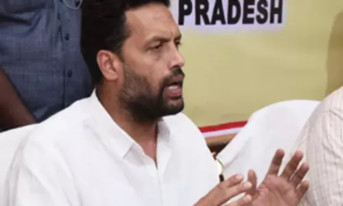 Andhra: लोकायुक्त और एपीएसएचआरसी कुरनूल में ही रहेंगे Andhra: लोकायुक्त और एपीएसएचआरसी कुरनूल में ही रहेंगे