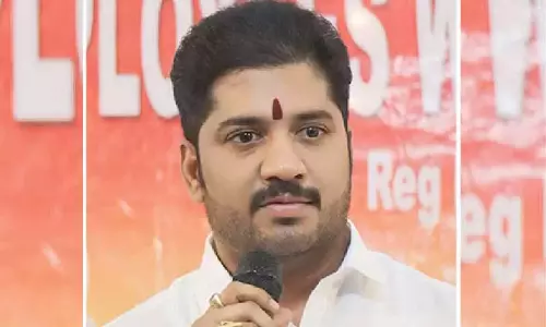 Andhra: कर्मचारियों के खिलाफ मामले वापस लेने पर लोकेश की सराहना Andhra: कर्मचारियों के खिलाफ मामले वापस लेने पर लोकेश की सराहना