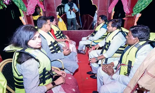 Odisha: कटक में धूमधाम से ऐतिहासिक बालीजात्रा शुरू