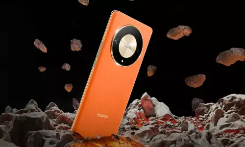 Unbreakable स्क्रीन वाला Honor X9b, सिर्फ यहाँ मिल रहा छप्परफाड़ डिस्काउंट Unbreakable स्क्रीन वाला Honor X9b, सिर्फ यहाँ मिल रहा छप्परफाड़ डिस्काउंट