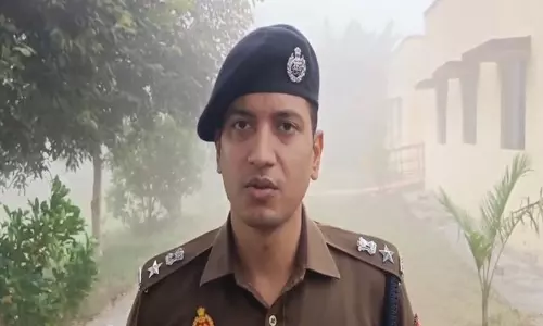 UP: कार-ऑटो की टक्कर में नवविवाहित जोड़े समेत 7 लोगों की मौत UP: कार-ऑटो की टक्कर में नवविवाहित जोड़े समेत 7 लोगों की मौत