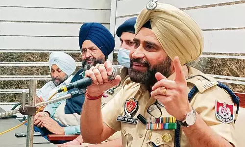 नशीली दवाओं की समस्या को समाप्त करने के लिए जनता का समर्थन आवश्यक: Police नशीली दवाओं की समस्या को समाप्त करने के लिए जनता का समर्थन आवश्यक: Police