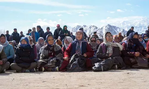 Ladakh के नेताओं ने गृह मंत्रालय के साथ बैठक के लिए रणनीति तैयार की