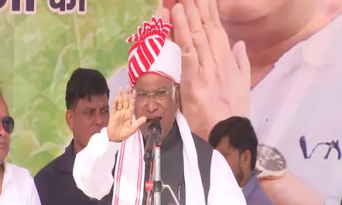 Kharge ने झारखंड में भाजपा के घुसपैठ के मुद्दे पर पलटवार किया