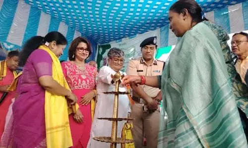 Hooghly में भी भव्य कार्यक्रम के साथ बिरसा मुंडा की 150वीं जयंती मनाई Hooghly में भी भव्य कार्यक्रम के साथ बिरसा मुंडा की 150वीं जयंती मनाई