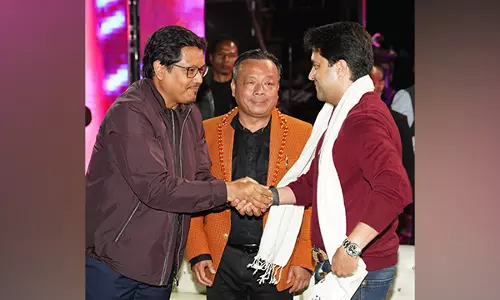 Meghalaya CM कोनराड साग्मा और ज्योतिरादित्य सिंधिया ने स्काईवॉक परियोजना की आधारशिला रखी Meghalaya CM कोनराड साग्मा और ज्योतिरादित्य सिंधिया ने स्काईवॉक परियोजना की आधारशिला रखी