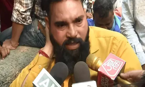 Nand Nagri हत्याकांड: जांच में पुरानी रंजिश के चलते हुई हत्या, मृतक के परिजनों ने की न्याय की मांग Nand Nagri हत्याकांड: जांच में पुरानी रंजिश के चलते हुई हत्या, मृतक के परिजनों ने की न्याय की मांग