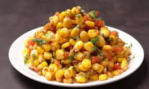 Corn chaat: स्नैक्स का मजा 100 गुना बढ़ा देगा स्वीट कॉर्न चाट