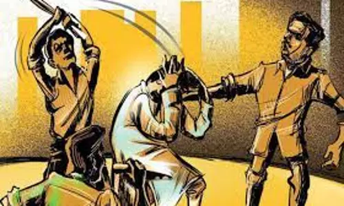 Kichha: भैंस नहलाने को लेकर हुई जमकर मारपीट Kichha: भैंस नहलाने को लेकर हुई जमकर मारपीट