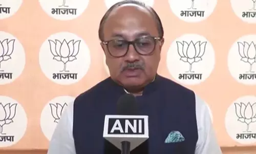 BJP नेता ने गरीबी दूर करने में विफल रहने के लिए कांग्रेस की आलोचना की BJP नेता ने गरीबी दूर करने में विफल रहने के लिए कांग्रेस की आलोचना की
