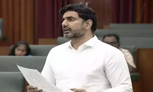Lokesh का कहना है कि इंटर कॉलेज नारायण संस्थानों के बराबर होंगे Lokesh का कहना है कि इंटर कॉलेज नारायण संस्थानों के बराबर होंगे