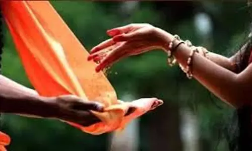 vrishchik Sankranti पर आज करें इन चीजों का दान, भगवान की होगी कृपा