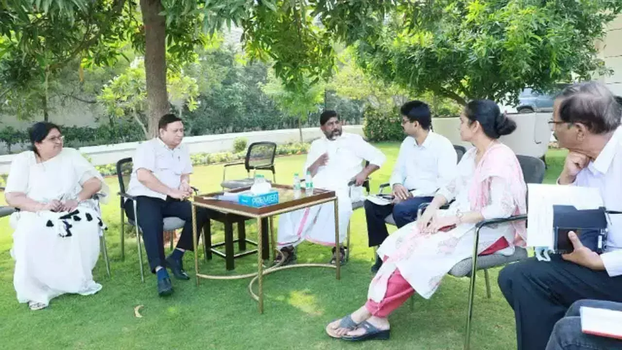स्वयं सहायता समूहों के माध्यम से सौर ऊर्जा उत्पादन को बढ़ावा दिया जाना चाहिए: Bhatti