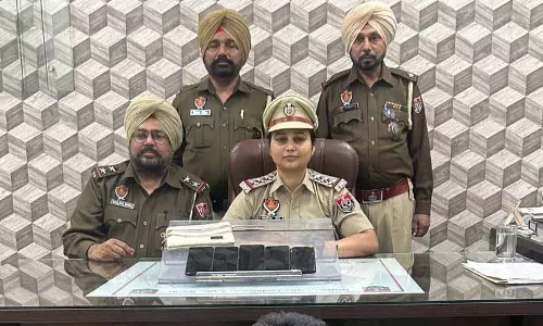 Ludhiana: झपटमारी की घटनाओं में तीन गिरफ्तार Ludhiana: झपटमारी की घटनाओं में तीन गिरफ्तार