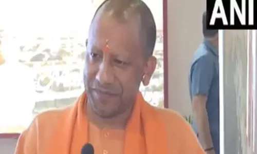 UP के सीएम योगी ने प्रगति मैदान में अंतर्राष्ट्रीय व्यापार मेले का किया दौरा