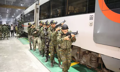 NSG का संयुक्त आतंकवाद-रोधी, IED-रोधी अभ्यास गुरुग्राम में हुआ संपन्न NSG का संयुक्त आतंकवाद-रोधी, IED-रोधी अभ्यास गुरुग्राम में हुआ संपन्न