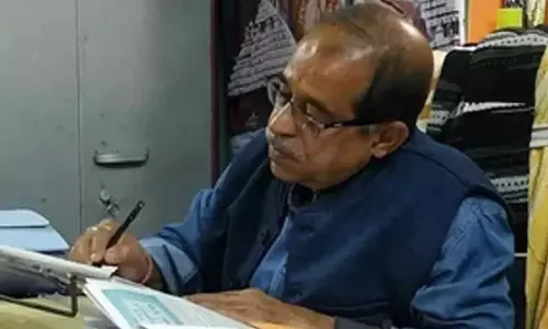 Barrackpore नगर पालिका के उपाध्यक्ष घर में मृत पाए गए, सुसाइड नोट में ब्लैकमेलिंग का संकेत Barrackpore नगर पालिका के उपाध्यक्ष घर में मृत पाए गए, सुसाइड नोट में ब्लैकमेलिंग का संकेत