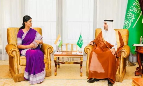 राज्य मंत्री अनुप्रिया सिंह ने Saudi Arabia के स्वास्थ्य मंत्री के साथ सार्थक चर्चा की राज्य मंत्री अनुप्रिया सिंह ने Saudi Arabia के स्वास्थ्य मंत्री के साथ सार्थक चर्चा की