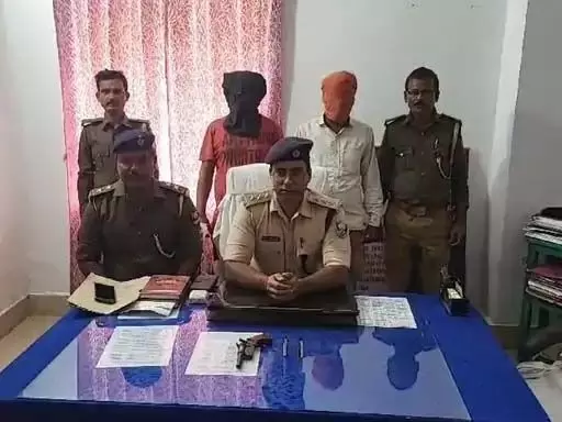 BREAKING: पुलिस ने 2 अपराधियों को किया गिरफ्तार